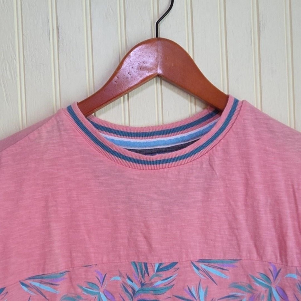 Huntington Shirt Mens Large Pink Palm Leaf Beach Club Ringer Graphic Tee